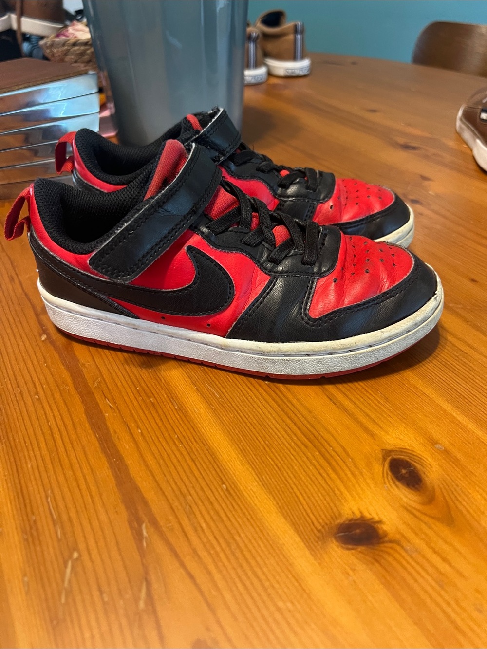 Nike Kids Black and Red Low-Top Sneakers with Strap - Picture 2 of 5